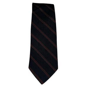 Sleek Royal Knight Striped Tie for Modern Men